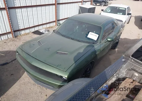 2018 Dodge Challenger Sxt Plus z USA, uszkodzony, nr VIN 2C3CDZAG5JH183379